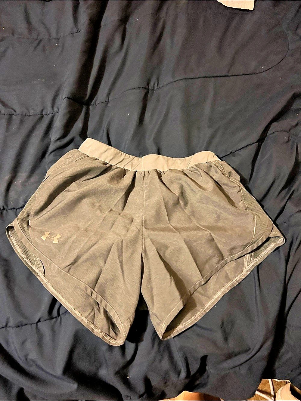 Under Armour HeatGear shorts Athletic Shorts gray Size XS Like New